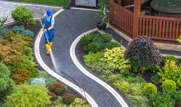 Best Sidewalk Pressure Washing  in Plymouth, OH